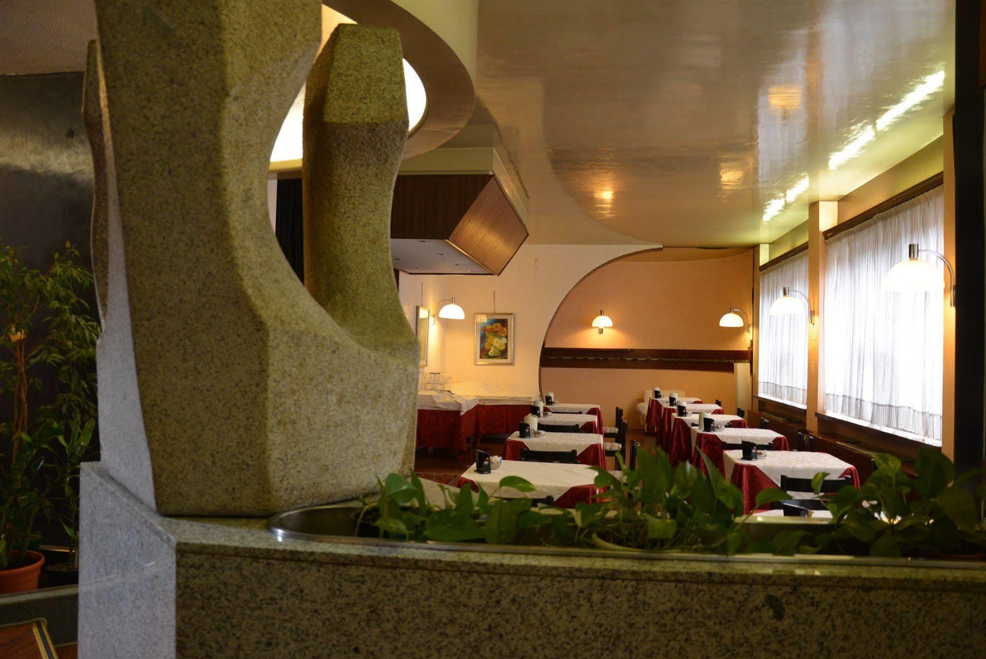 Hotel Salieri 레그나고 외부 사진